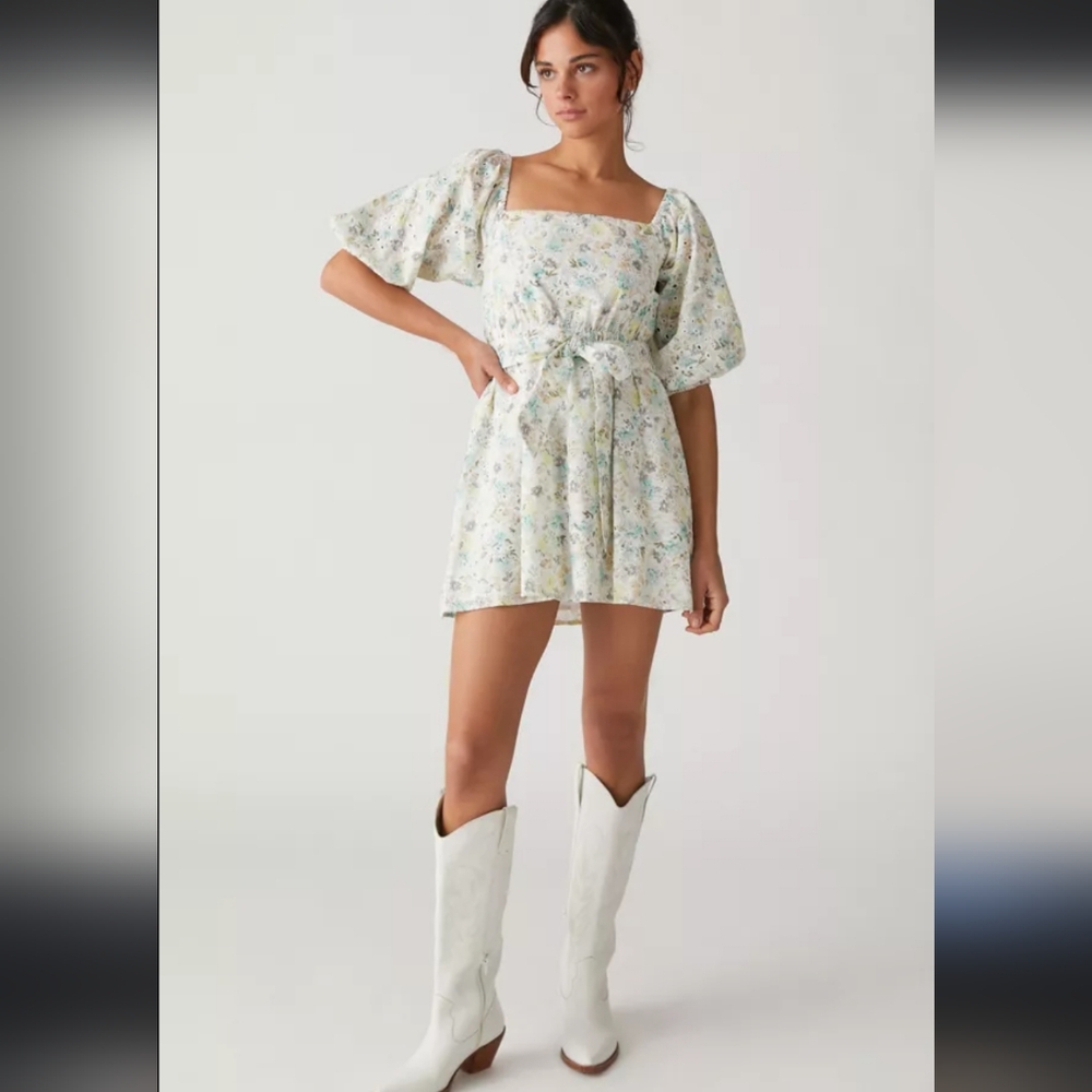 NWT MINKPINK Irvin Blue & Yellow Floral Babydoll Puff Sleeve Mini Dress - Small